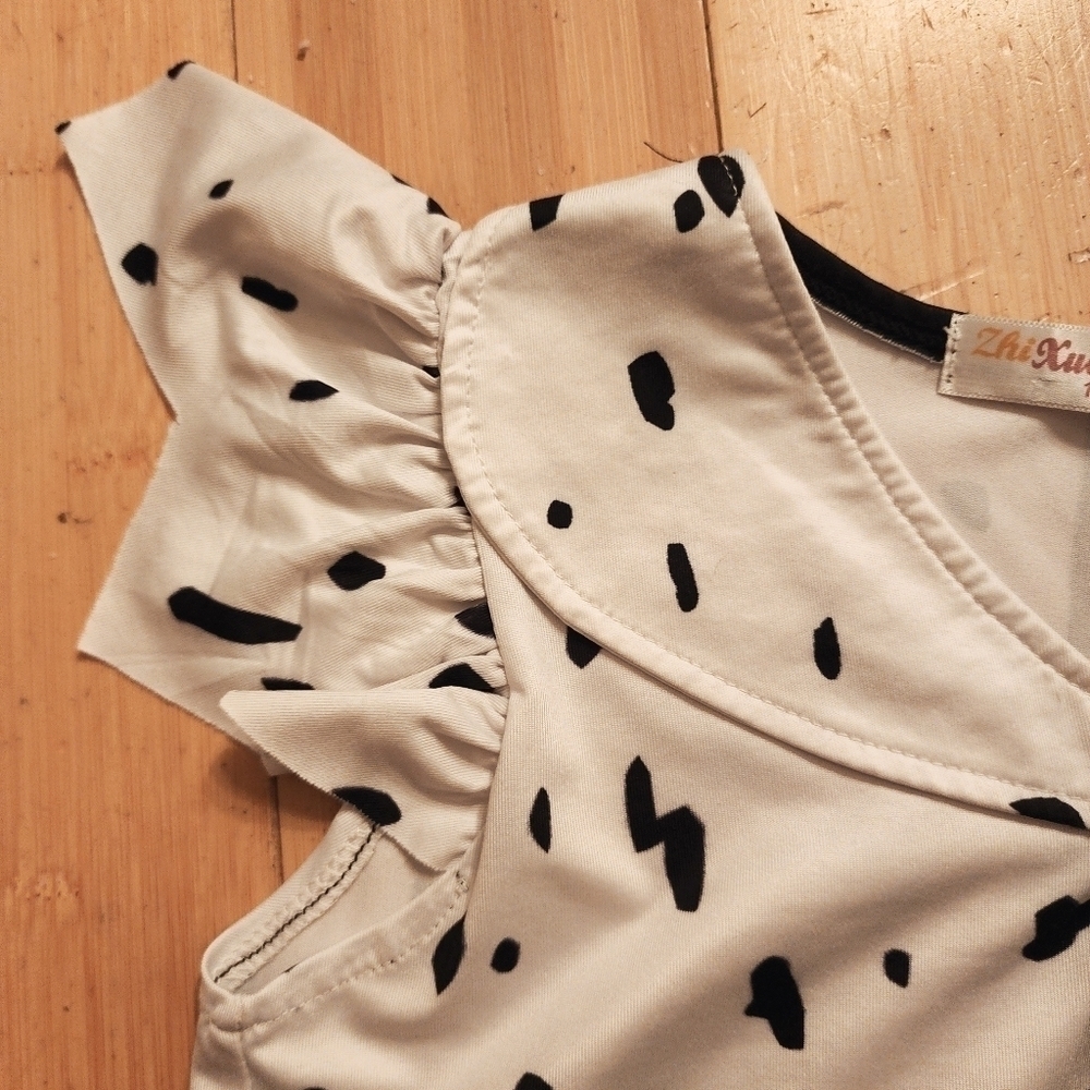 Cruella DeVil Hi-Low Dress Halloween Costume Cosplay Black White Girl's 6-7 EUC - Picture 5 of 15